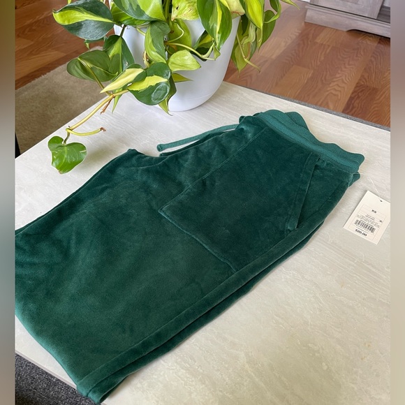 NWT Stars Above Women’s Cozy Green Fleece Lounge Jogger Pants - Picture 2 of 12